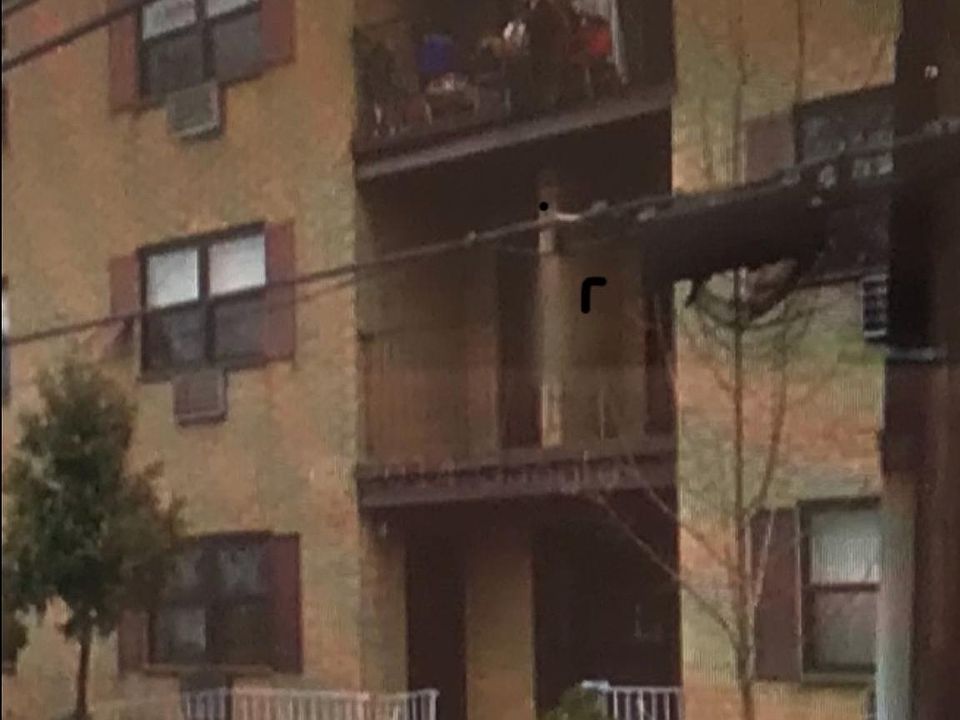 1st image of 290 Myrtle Ave APT 2B