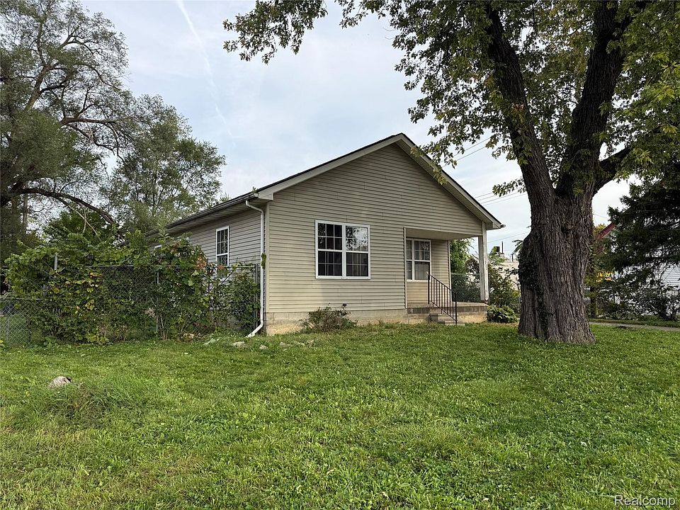 1st image of 13932 Plainview Ave