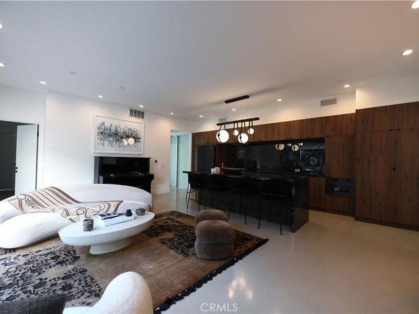 901 Hancock Ave Unit 209