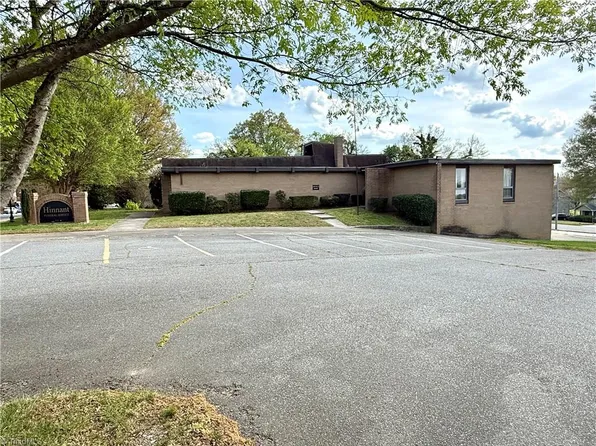 508-512 Martin Luther King Jr Dr, Greensboro, NC 27406