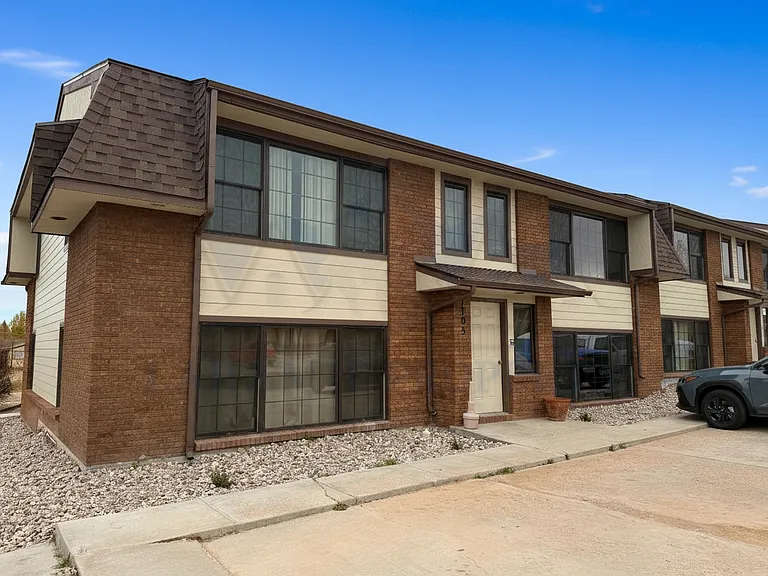 1705 Fetterman Dr #1 — Photo 1