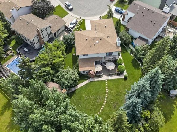 18132 78th Ave NW, Edmonton, AB T5T 2A7