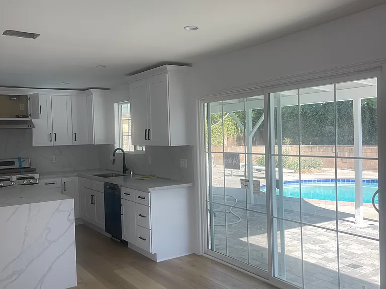 22620 Mobile St — Photo 3