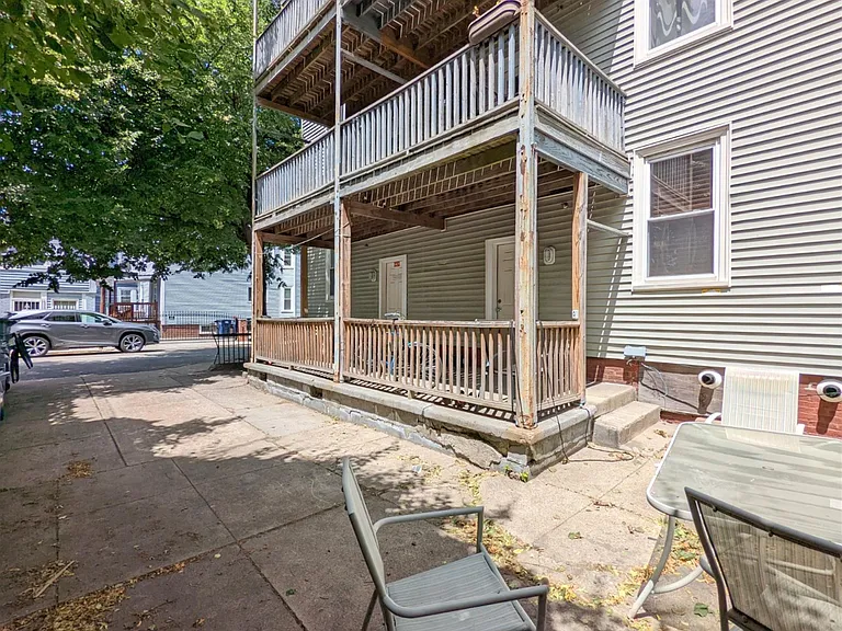306 Western Ave #3 — Photo 15