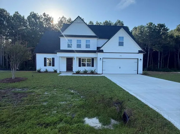 561 Orchard Creek Drive, Richlands, NC 28574