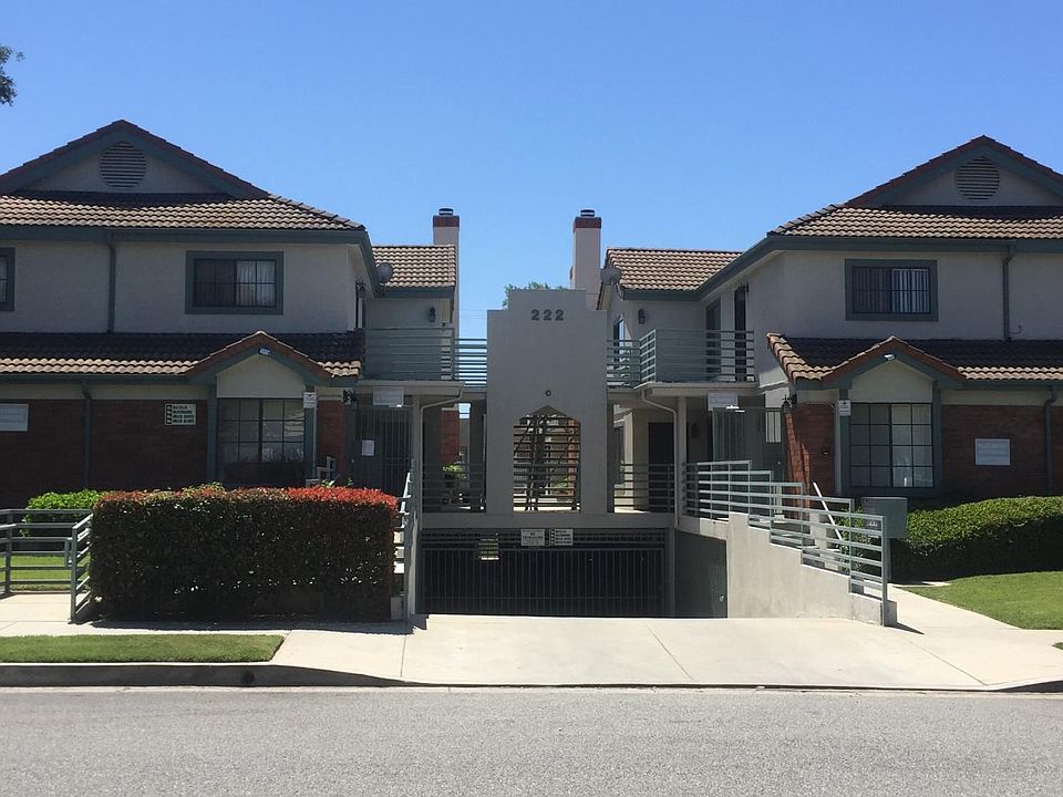 1st image of 222 W Dexter St APT 2
