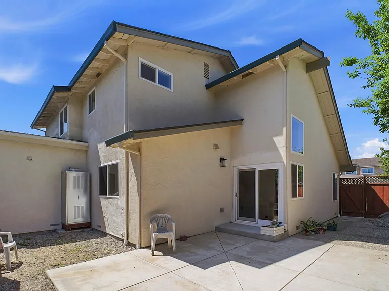 6001 Castlebrook Dr — Photo 35