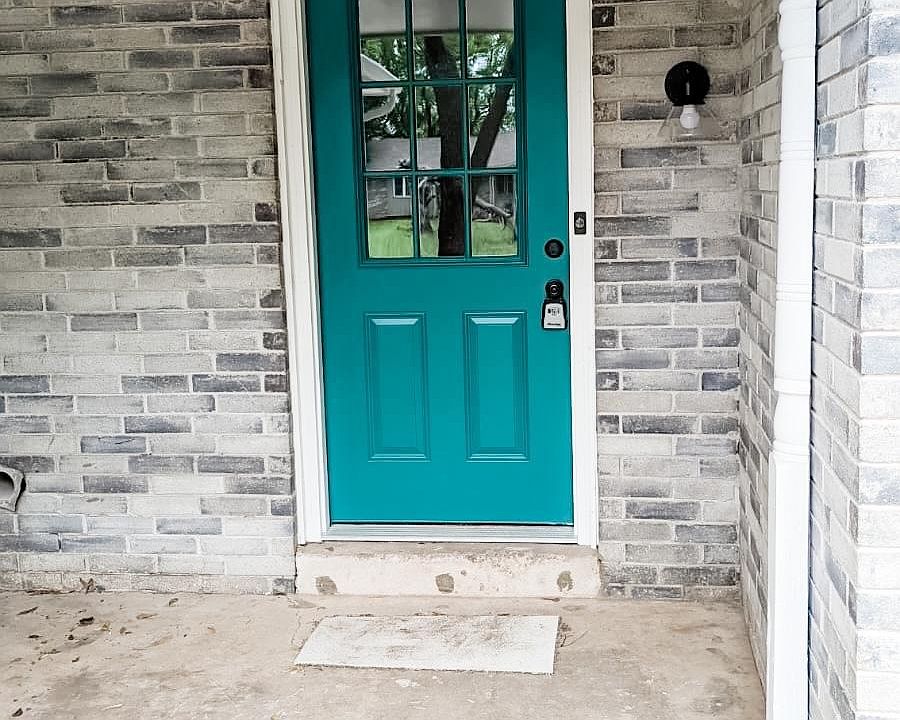 1st image of 1803 Oakhill Dr