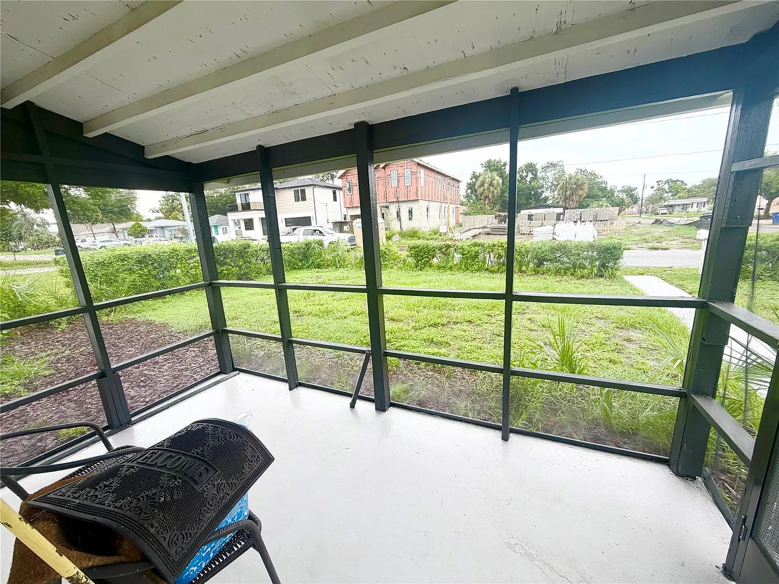 3 bed, 1.0 bath, 1008 sqft, $2,200 — Photo 4