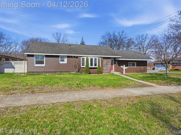 5908 Pine St, Taylor, MI 48180