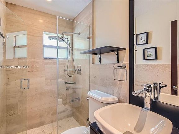 5th image of 3864 NE 167th St #5