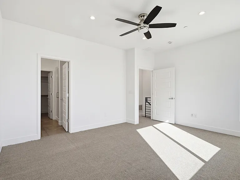 820 N 8th Ave #24 — Photo 16