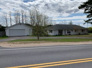 466 Rand Hill Rd, Morrisonville, NY 12962