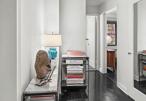 3rd image of 460 W 24th St APT 7A