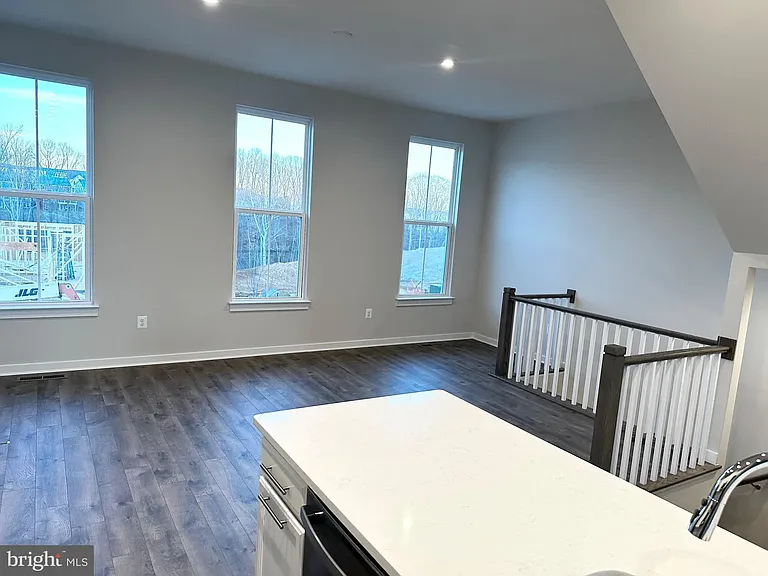 17958 Woods Overlook Dr — Photo 7