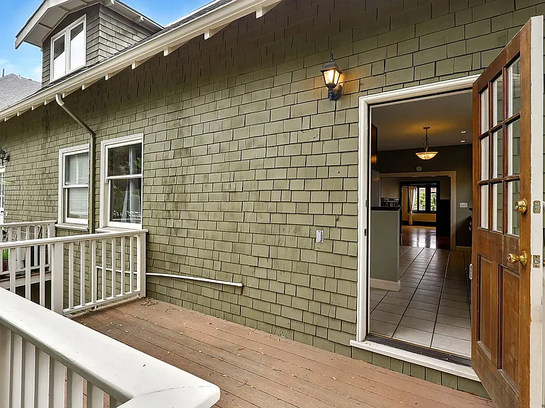 555 El Dorado Ave — Photo 23