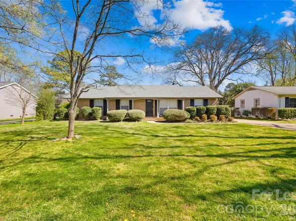 4033 Woodgreen Ter, Charlotte, NC 28205