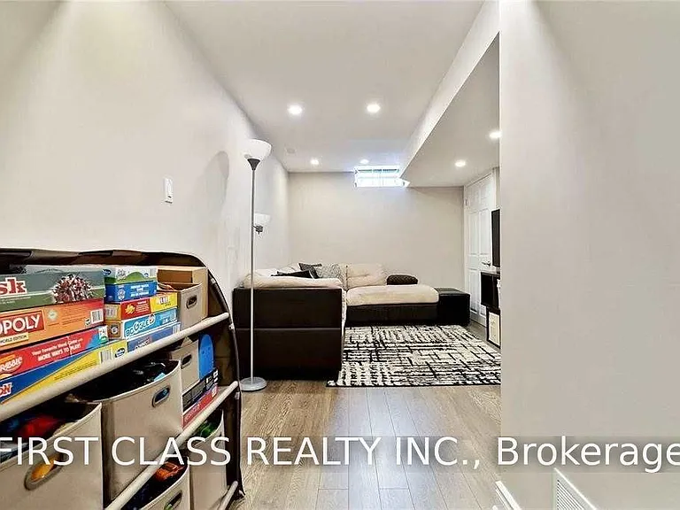 67 Denton Cir — Photo 13