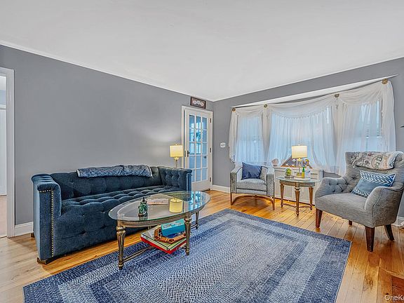 3rd image of 63 Lewis Road