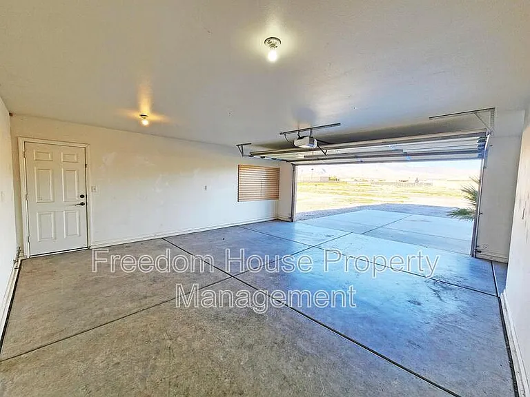 3680 Ravine Ave — Photo 25