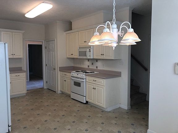4th image of 5799 Carriage Hills Dr