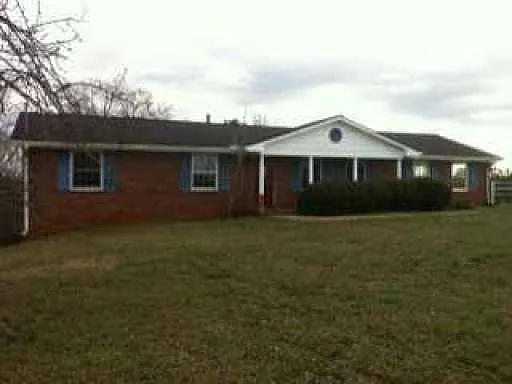 1100 Marvin Land Ln photo 1