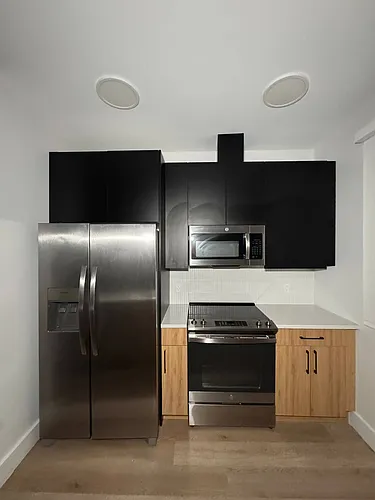 38 Madison St #313 Photo 1
