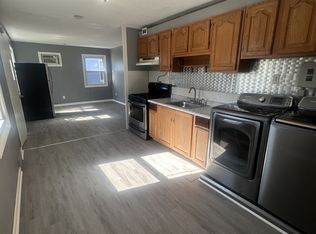 16313 Clearview Ave, Cleveland, OH 44128