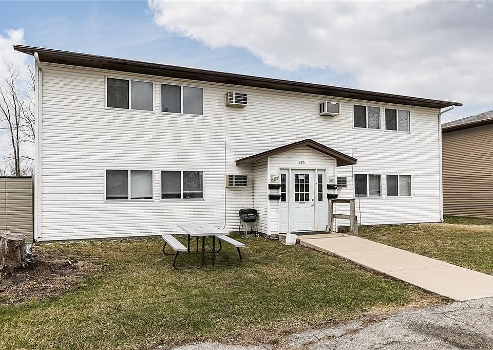 1st image of 325 Clymer Rd