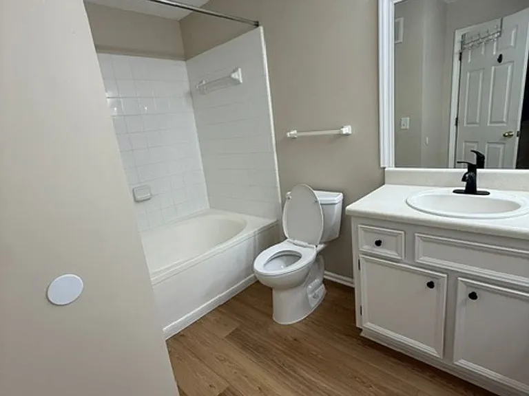 50 Pebble Beach Cv #B216 — Photo 9