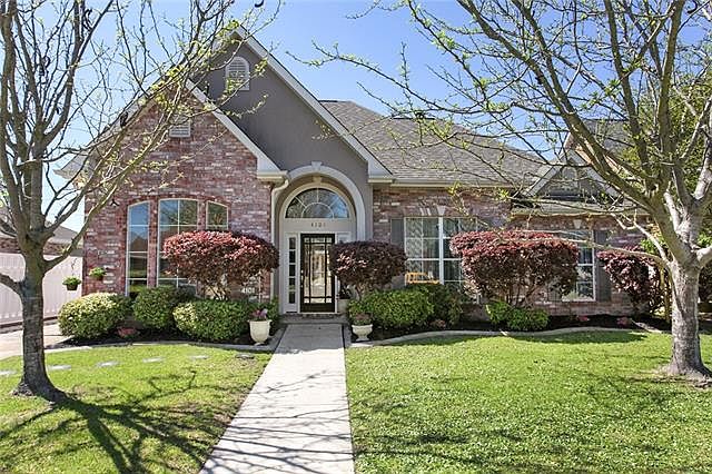 1st image of 4101 Saint James Dr