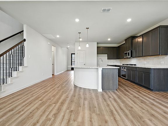 7th image of this home