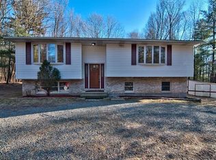 265 Sundance Rd, Effort, PA 18330