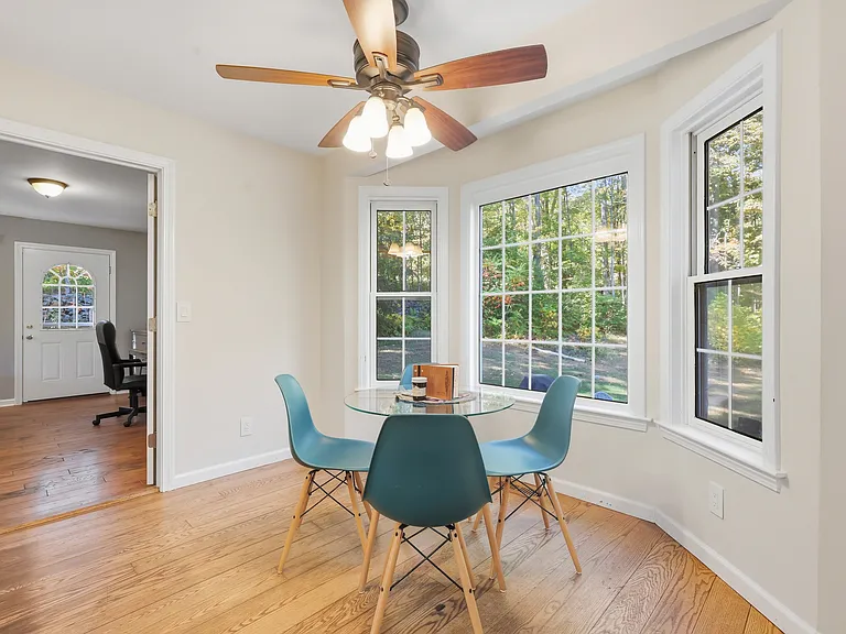 121 W Wakefield Blvd — Photo 11