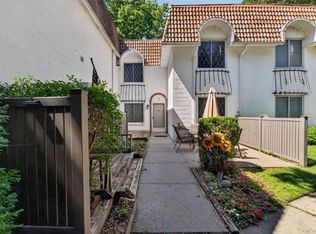 278 Brettonwoods Drive #278, Coram, NY 11727