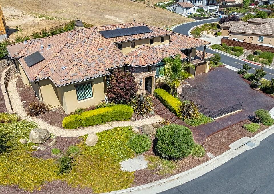 1st image of 9175 Tea Tree Way