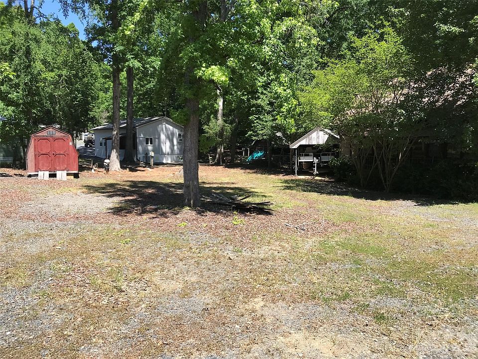 2nd image of 172 Arrowood Trl