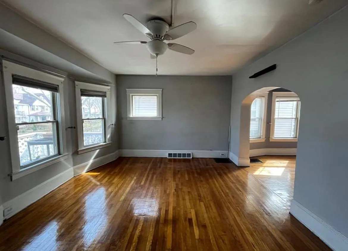 2 bed, $1,450 — Photo 3