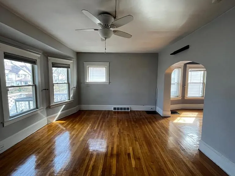 1304 W 114th St #2 — Photo 3