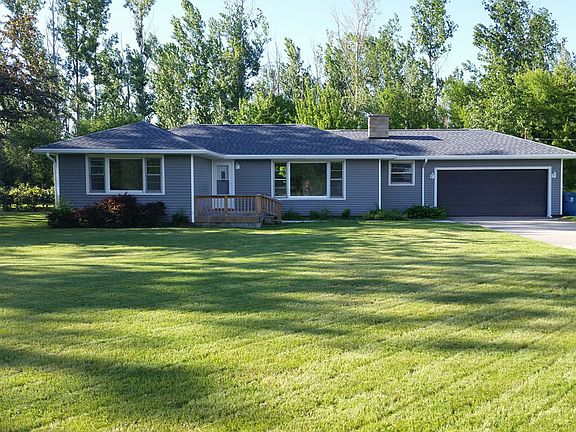 Located just minutes from Downtown Midland, this home had a new roof installed in 2014, along with brand new siding and gutters, making this a maintenance free feature for potential buyers.