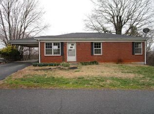 301 Oakhurst Dr, Stuart, VA 24171