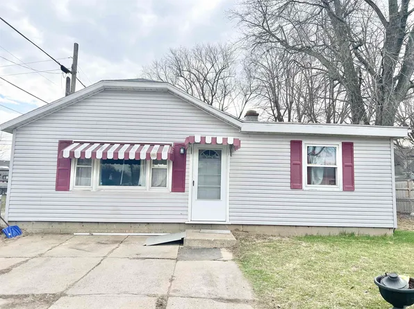 216 B St, Logansport, IN 46947