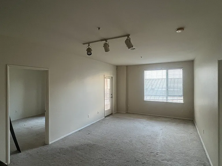 6400 Crescent Park E — Photo 10