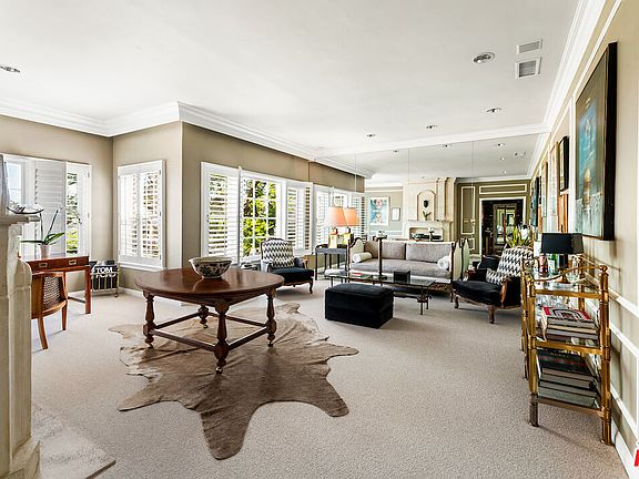 5th image of 8722 Shoreham Dr #C