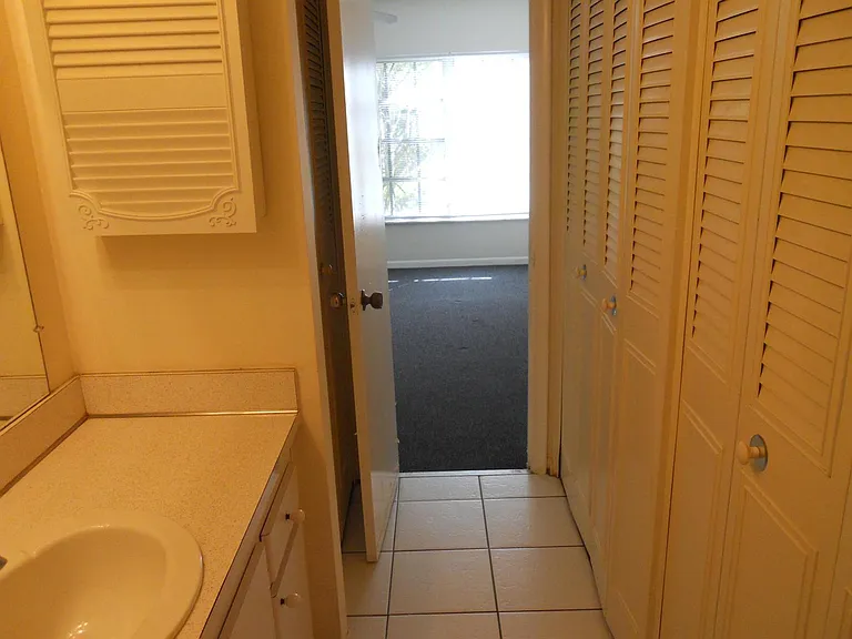 250 NE 20th St #123S — Photo 24
