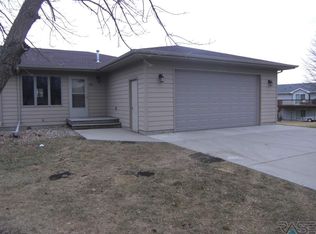 305 S West Ave, Crooks, SD 57020