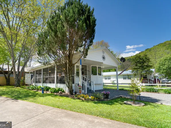 4241 Riverbank Run, Hiawassee, GA 30546