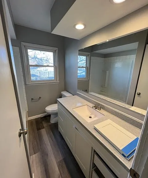 202 Hickory St — Photo 4