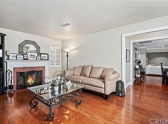 5th image of 8950 Darby Ave