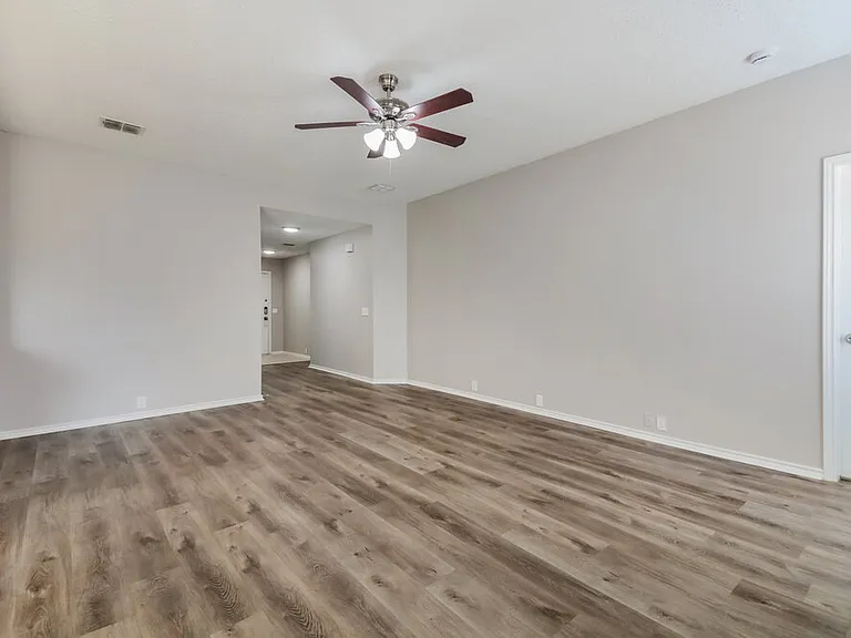3317 Bentgate Ct — Photo 6